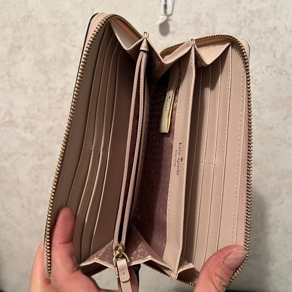 Kate Spade Wallet - Picture 2 of 3